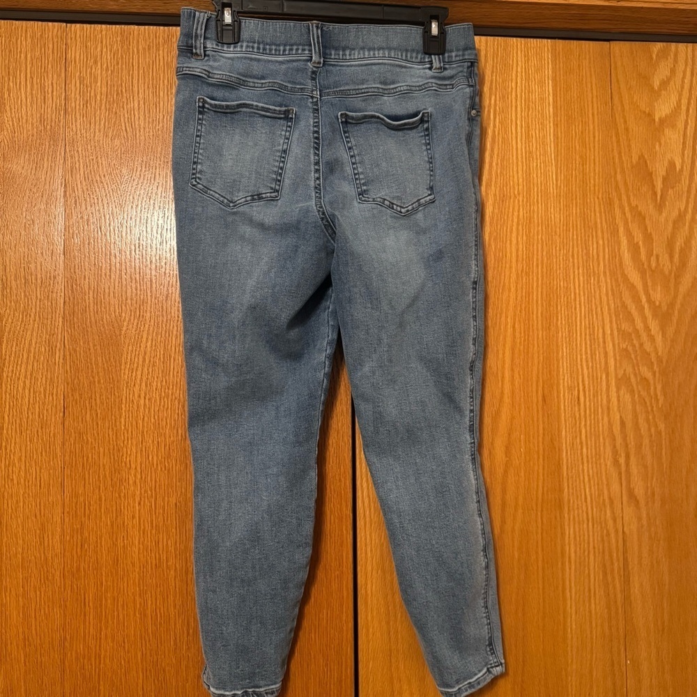 NWOT SPANX light vintage wash skinny jeans - Picture 6 of 6